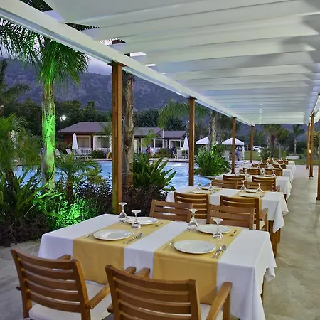 Hotel Hera Cirali