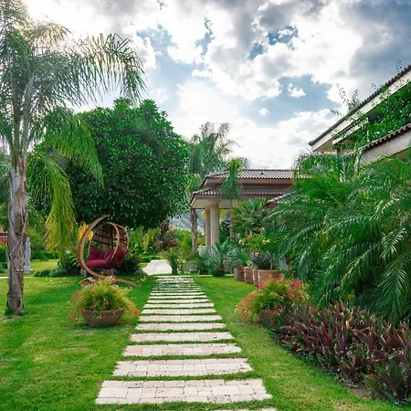 Hotel Hera Cirali