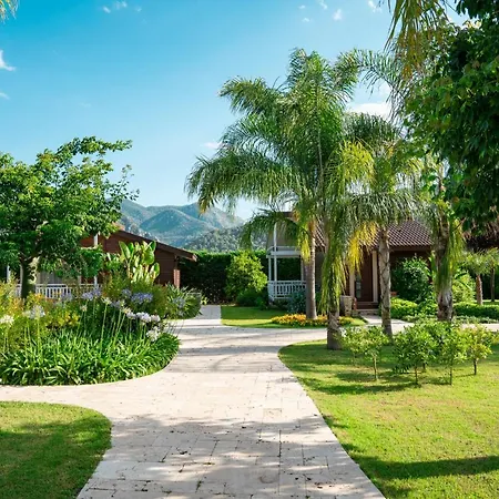 Hotel Hera Cirali
