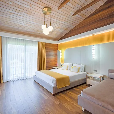 Hera 3* Çıralı