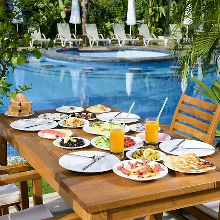 Hotel Hera & 3*